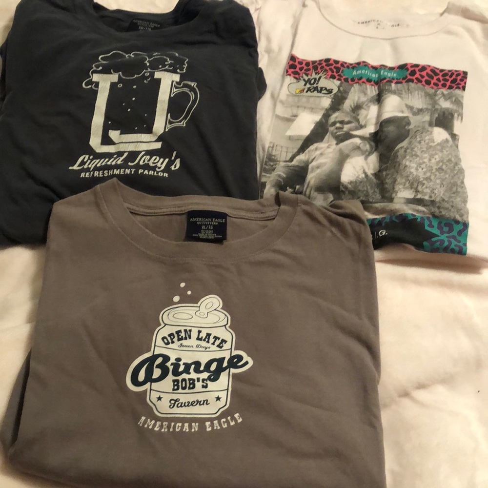 Lot of 3 American Eagle Tees 😎😎😎
